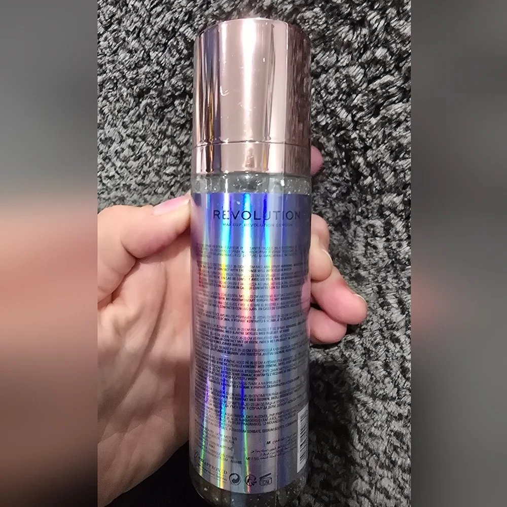 New REVOLUTION Makeup Revolution SCREEN FIX Anti-Blue Light Fixing Spray 3.21 oz